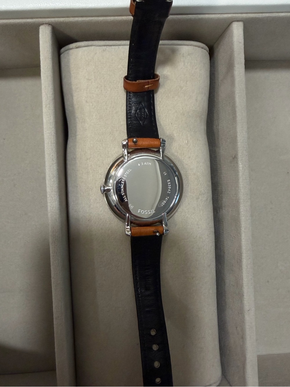 Leather Watch - Picture 4 of 4